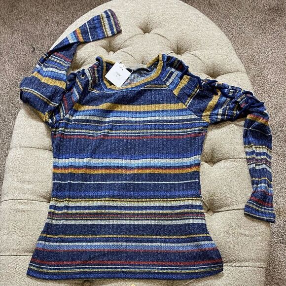 ‎Striped Laced Up Arm Top - Picture 3 of 14
